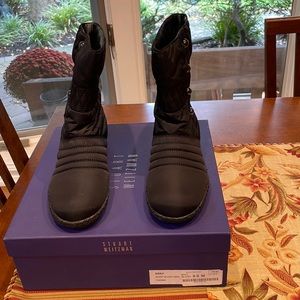 Stuart Weitzman Daily Black Techno Fiber Women’s Rain Resistant Boots. Size 8.